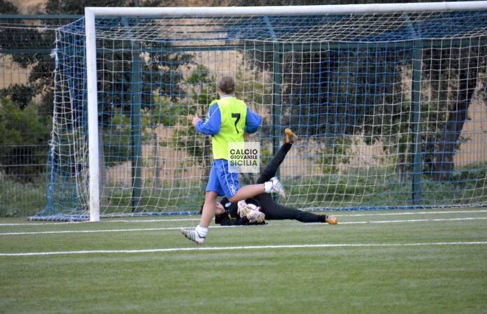 11 Rappr femminile calciogiovanilesicilia copia